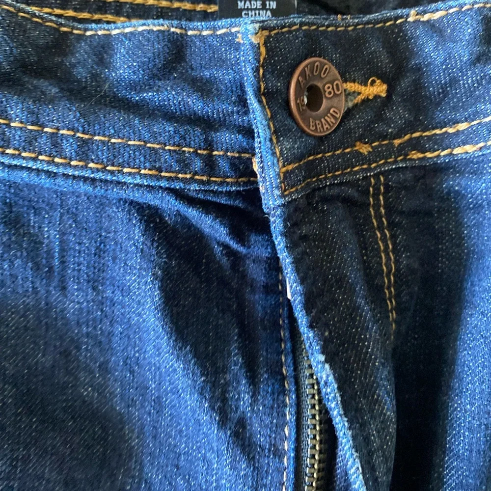 Akoo Straight Leg Relaxed Paint Splatter Distressed Jeans Size 44